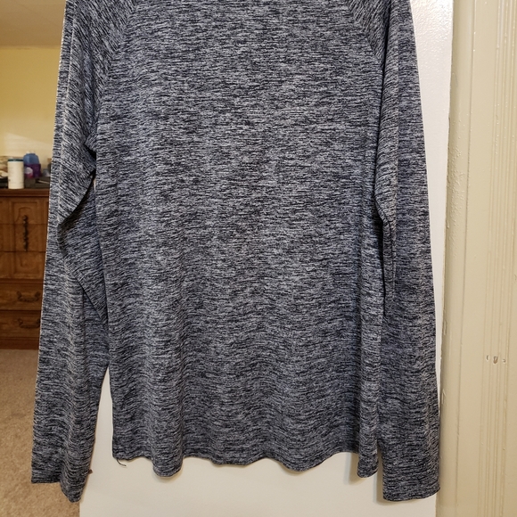 Under Armour athletic black & white jacket size medium in excellent condition - Picture 6 of 6